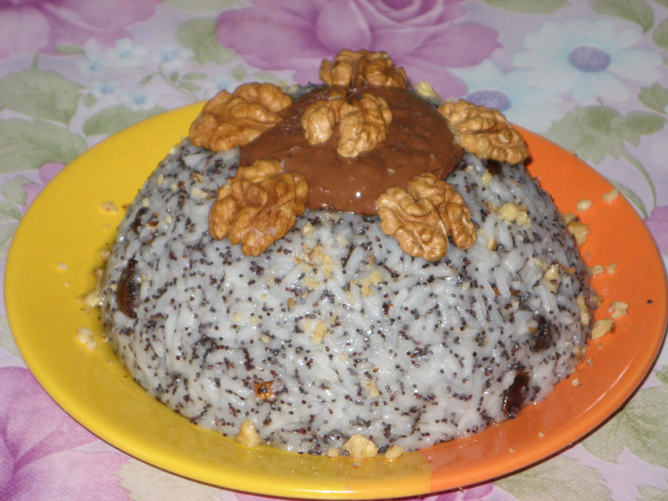 Рис с шоколадом и финиками