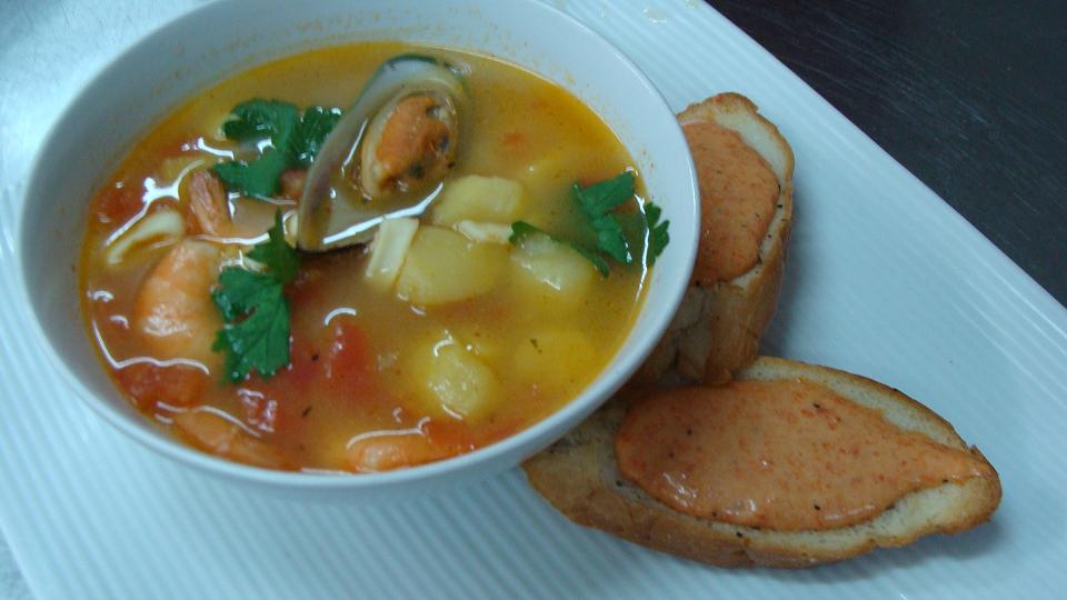 Французский рыбный суп буйабес