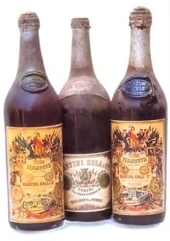 Коллекция бутылок с туринским вермутом начала XIX века